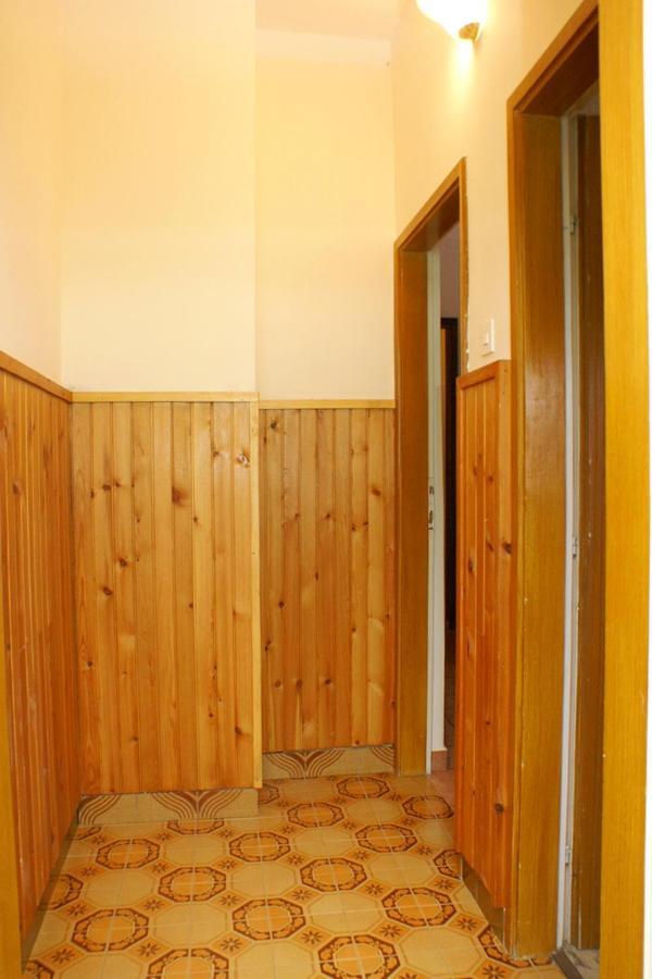 Apartments With A Parking Space Zavalatica, Korcula - 4453 Екстериор снимка
