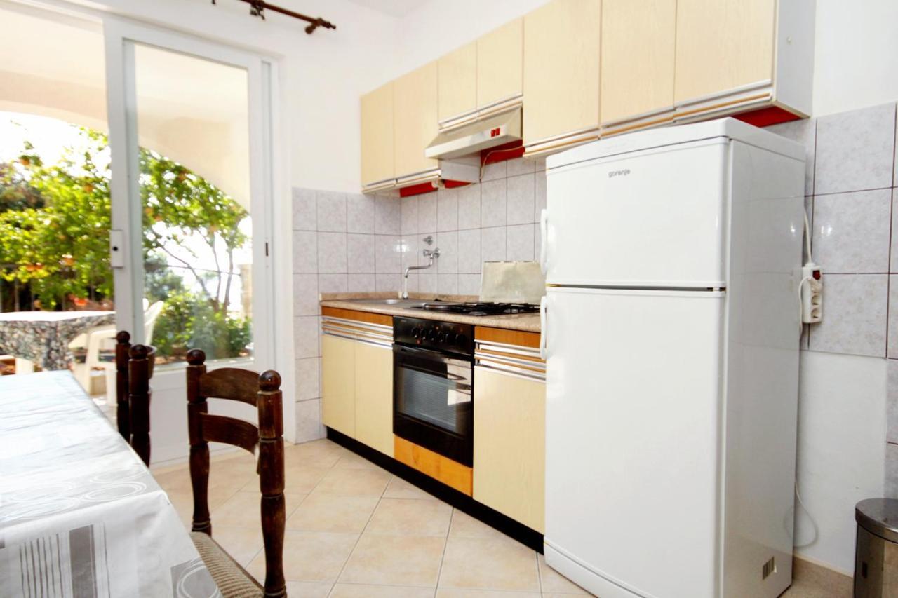 Apartments With A Parking Space Zavalatica, Korcula - 4453 Екстериор снимка